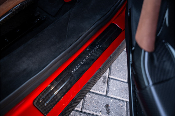 Ferrari SF90 Stradale 4.0 V8 Assetto Fiorano - Carbon | Alcantara | Carplay