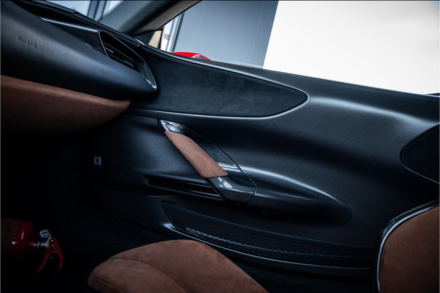 Ferrari SF90 Stradale 4.0 V8 Assetto Fiorano - Carbon | Alcantara | Carplay