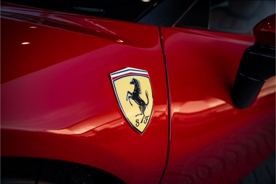 Ferrari SF90 Stradale 4.0 V8 Assetto Fiorano - Carbon | Alcantara | Carplay