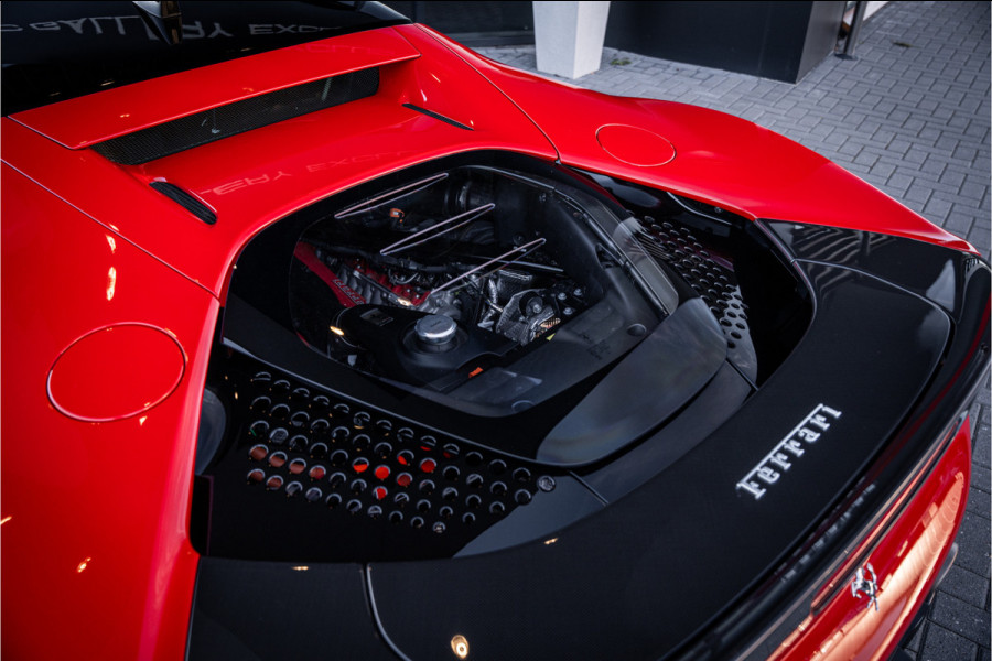 Ferrari SF90 Stradale 4.0 V8 Assetto Fiorano - Carbon | Alcantara | Carplay