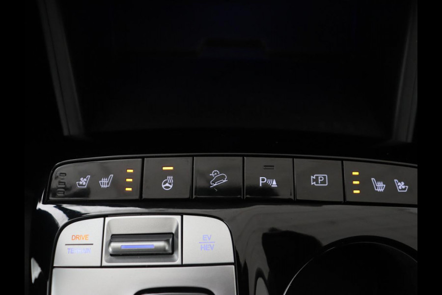 Hyundai Tucson 1.6 T-GDI PHEV Premium Sky 4WD | Panoramadak | Stoelventilatie | Leder | 360 Camera | Adaptive cruise | Memory | Achterbankverwarming | Carplay | Full LED | Navigatie | Plug In