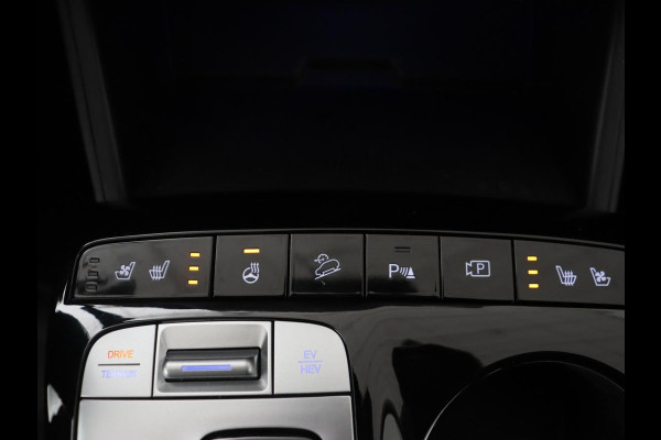 Hyundai Tucson 1.6 T-GDI PHEV Premium Sky 4WD | Panoramadak | Stoelventilatie | Leder | 360 Camera | Adaptive cruise | Memory | Achterbankverwarming | Carplay | Full LED | Navigatie | Plug In