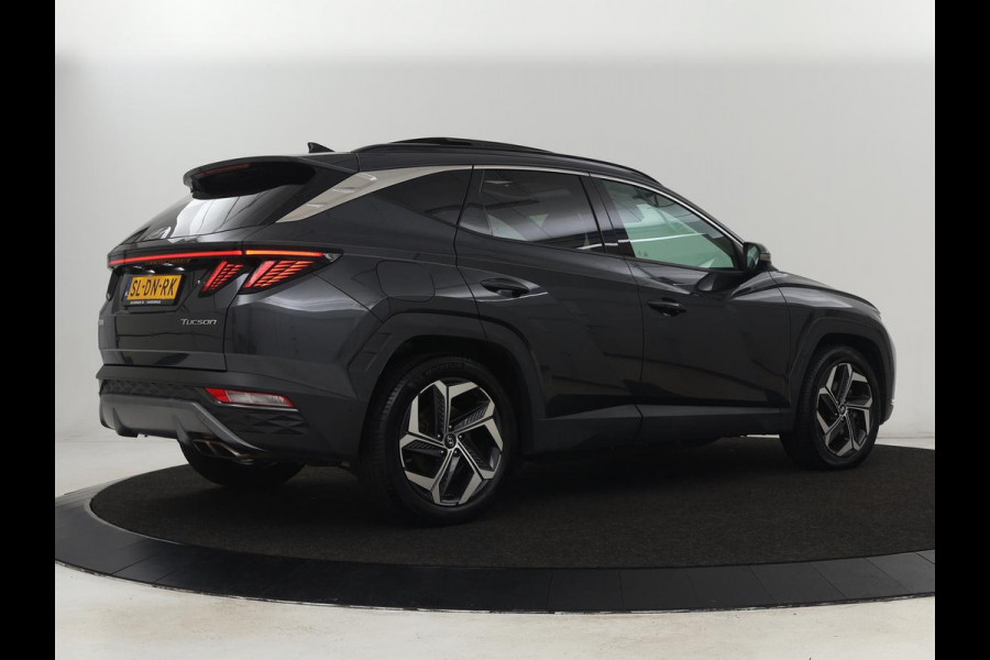 Hyundai Tucson 1.6 T-GDI PHEV Premium Sky 4WD | Panoramadak | Stoelventilatie | Leder | 360 Camera | Adaptive cruise | Memory | Achterbankverwarming | Carplay | Full LED | Navigatie | Plug In