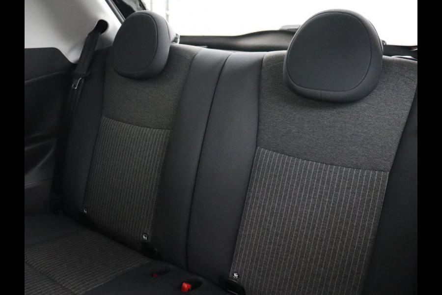 Fiat 500 3+1 Icon 42kWh | 3 Fase | Stoelverwarming | Camera | Carplay | Navigatie | Cruise control | Climate control | Bluetooth