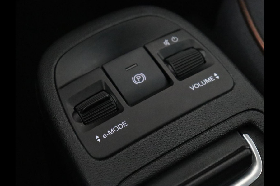 Fiat 500 3+1 Icon 42kWh | 3 Fase | Stoelverwarming | Camera | Carplay | Navigatie | Cruise control | Climate control | Bluetooth