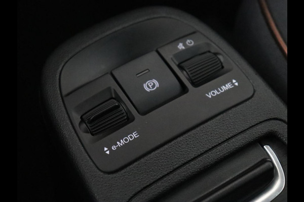 Fiat 500 3+1 Icon 42kWh | 3 Fase | Stoelverwarming | Camera | Carplay | Navigatie | Cruise control | Climate control | Bluetooth