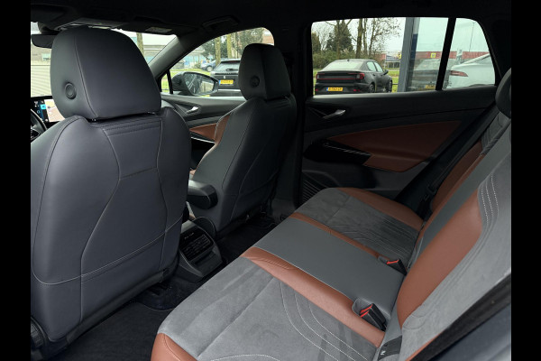 Volkswagen ID.4 Aut. First Edition 77kWh | Trekhaak | Navi | Camera |