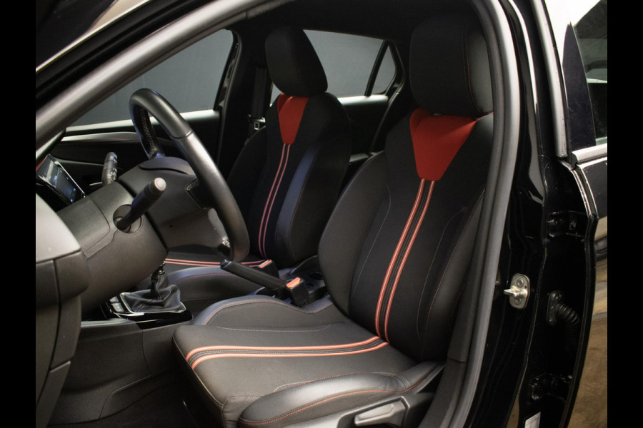 Opel Corsa 1.2 GS Line Sport (APPLE CARPLAY,CAMERA,NAVI,LED,CRUISE,LANE ASSIST,CLIMATE,KEYLESS,SPORTSTOELEN,LM VELGEN,NETTE STAAT)