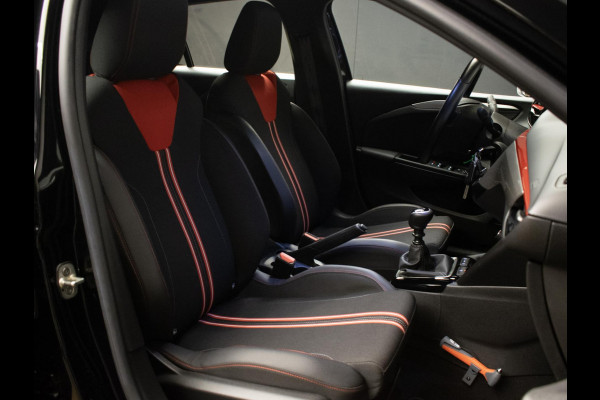 Opel Corsa 1.2 GS Line Sport (APPLE CARPLAY,CAMERA,NAVI,LED,CRUISE,LANE ASSIST,CLIMATE,KEYLESS,SPORTSTOELEN,LM VELGEN,NETTE STAAT)