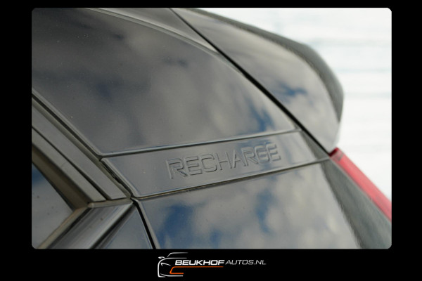 Volvo XC40 Recharge P8 AWD R-Design Lederen stoelen Carplay