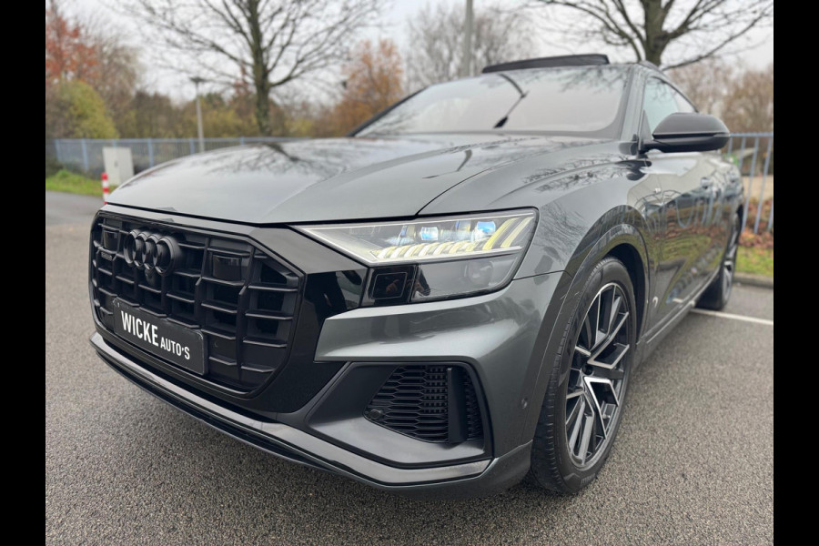 Audi Q8 55 TFSI quattro S Line 340 PK Pano Leder Camera Trekhaak