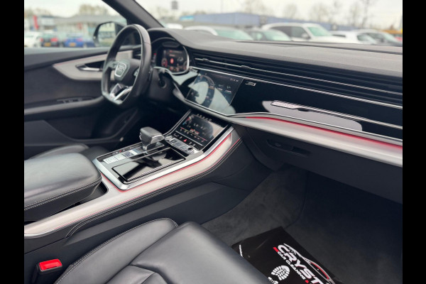 Audi Q8 55 TFSI quattro S Line 340 PK Pano Leder Camera Trekhaak