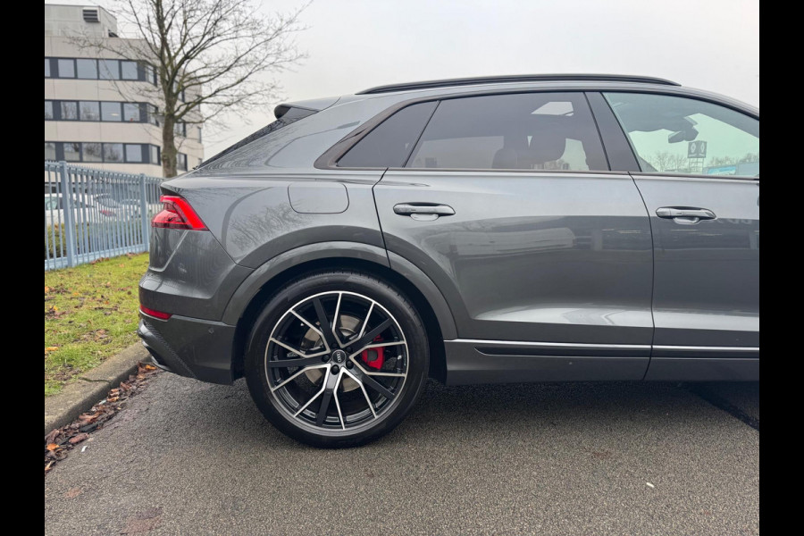 Audi Q8 55 TFSI quattro S Line 340 PK Pano Leder Camera Trekhaak