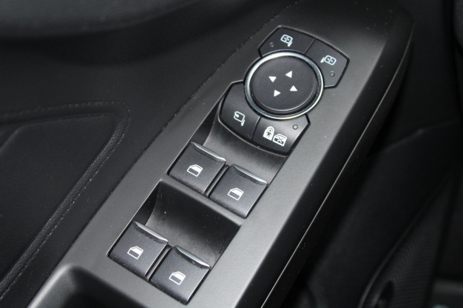 Ford Focus 1.0 EcoBoost Hybrid Active X Business 155pk | Winter Pack | Bang&Olufsen | 10-weg stoel | Adaptive LED | Privacy glass