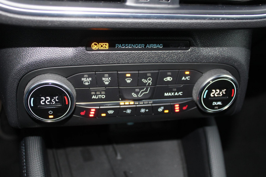 Ford Focus 1.0 EcoBoost Hybrid Active X Business 155pk | Winter Pack | Bang&Olufsen | 10-weg stoel | Adaptive LED | Privacy glass