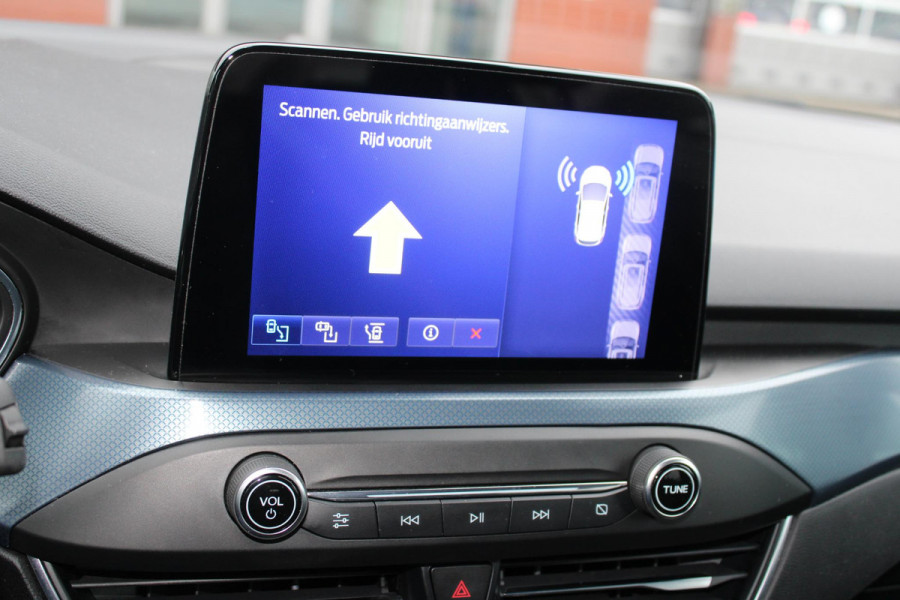 Ford Focus 1.0 EcoBoost Hybrid Active X Business 155pk | Winter Pack | Bang&Olufsen | 10-weg stoel | Adaptive LED | Privacy glass