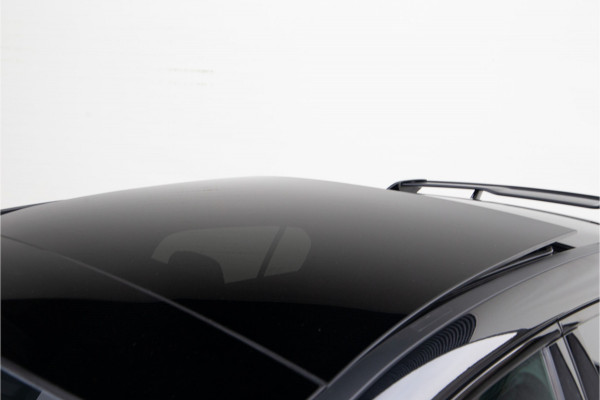 Mercedes-Benz A-Klasse AMG 35 4MATIC Premium Plus, Pano, Performance Seats, Aerodynamica-pack, Nightpack, Vol