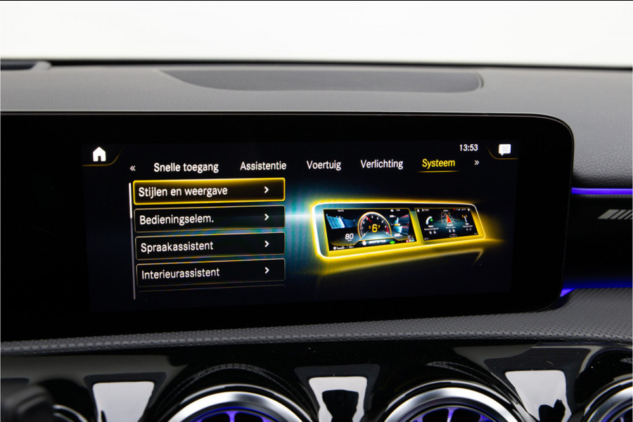 Mercedes-Benz A-Klasse AMG 35 4MATIC Premium Plus, Pano, Performance Seats, Aerodynamica-pack, Nightpack, Vol