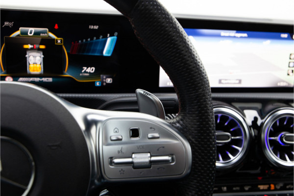 Mercedes-Benz A-Klasse AMG 35 4MATIC Premium Plus, Pano, Performance Seats, Aerodynamica-pack, Nightpack, Vol