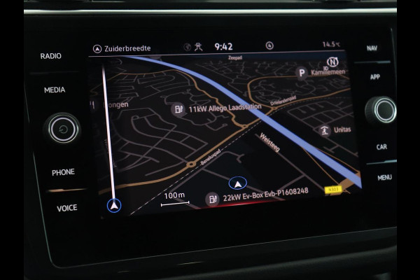 Volkswagen Tiguan 1.4 TSI eHybrid R Line | Matrix LED | Camera | Carplay | Adaptive cruise | 19'' | Navigatie | Park Assist | Virtual Cockpit | Climate control | DAB | Getint glas