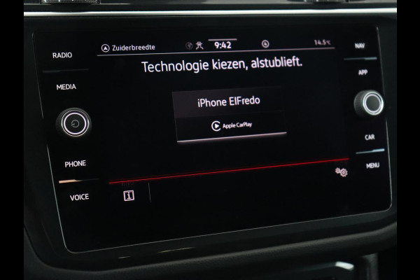 Volkswagen Tiguan 1.4 TSI eHybrid R Line | Matrix LED | Camera | Carplay | Adaptive cruise | 19'' | Navigatie | Park Assist | Virtual Cockpit | Climate control | DAB | Getint glas