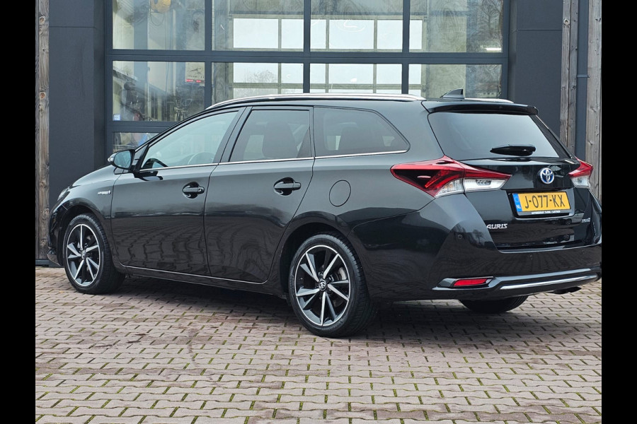 Toyota Auris Touring Sports 1.8 Hybrid Dynamic | Automaat | Navi | Cruise | Camera | LMV | Keyless |