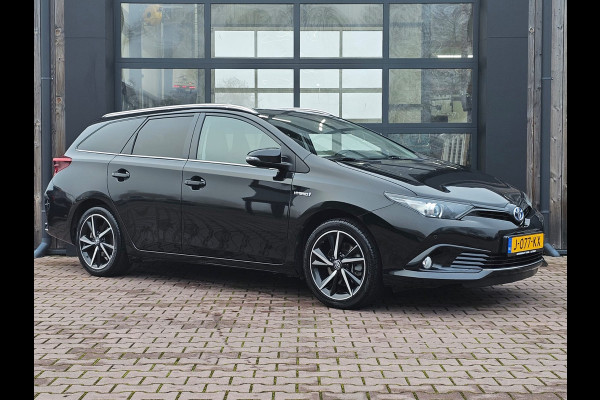 Toyota Auris Touring Sports 1.8 Hybrid Dynamic | Automaat | Navi | Cruise | Camera | LMV | Keyless |