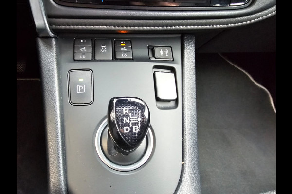 Toyota Auris Touring Sports 1.8 Hybrid Dynamic | Automaat | Navi | Cruise | Camera | LMV | Keyless |