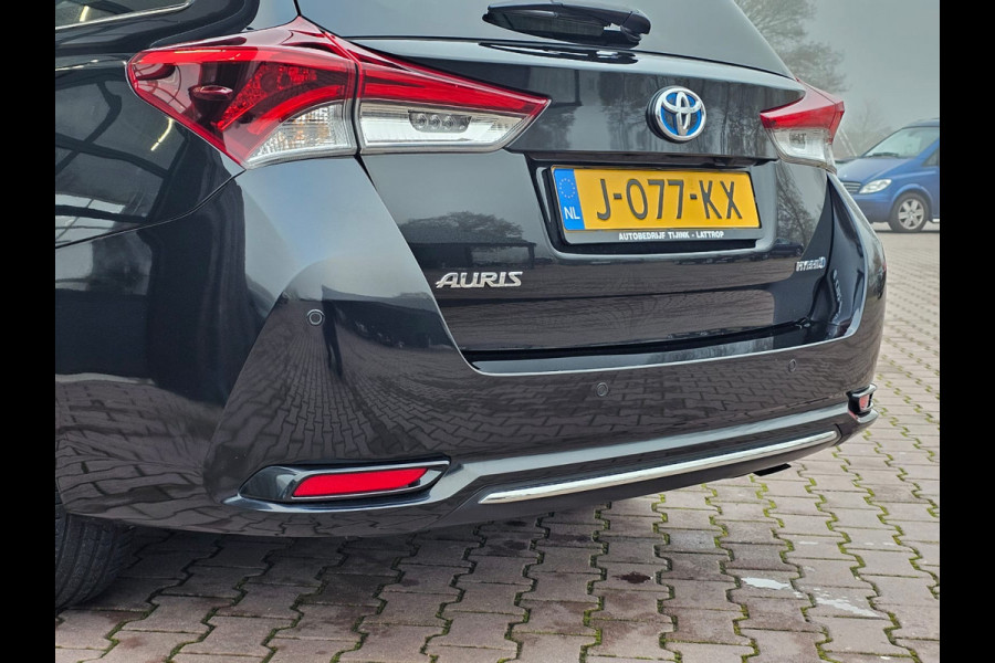 Toyota Auris Touring Sports 1.8 Hybrid Dynamic | Automaat | Navi | Cruise | Camera | LMV | Keyless |