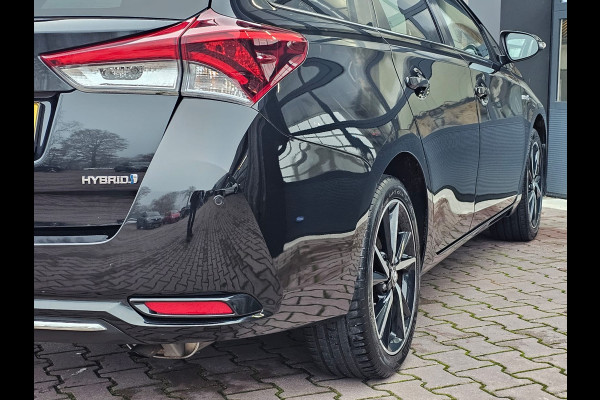 Toyota Auris Touring Sports 1.8 Hybrid Dynamic | Automaat | Navi | Cruise | Camera | LMV | Keyless |