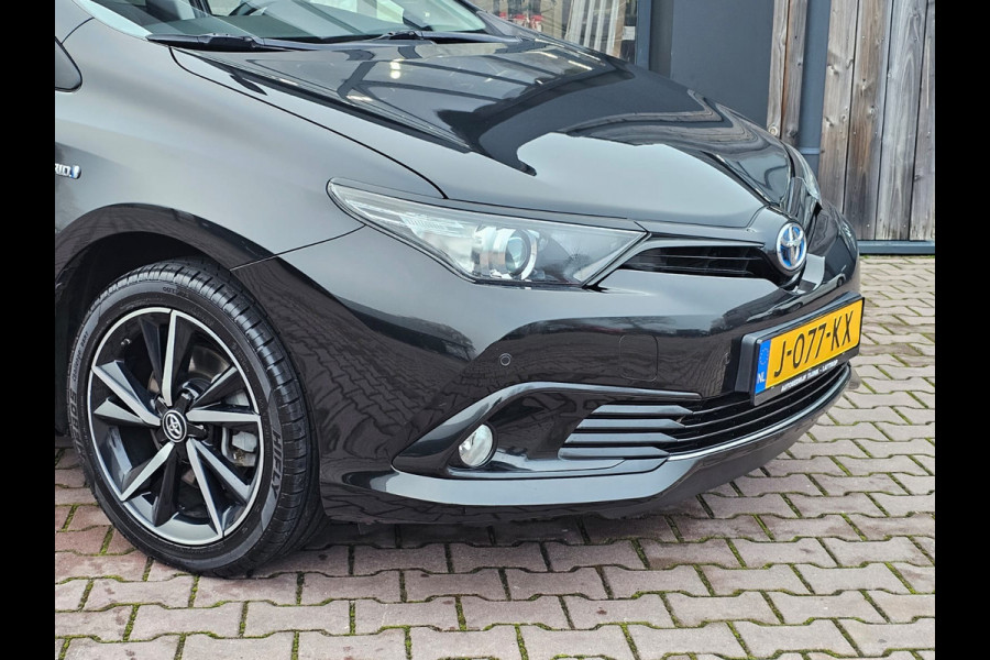 Toyota Auris Touring Sports 1.8 Hybrid Dynamic | Automaat | Navi | Cruise | Camera | LMV | Keyless |