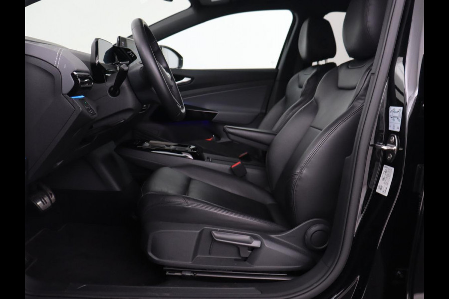 Volkswagen ID.5 Pro 77 kWh | Warmtepomp | Leder | 360 Camera | Stoelverwarming | Keyless | Adaptive cruise | Carplay | Sfeerverlichting | Navigatie | Matrix LED | 20'' | Side Assist