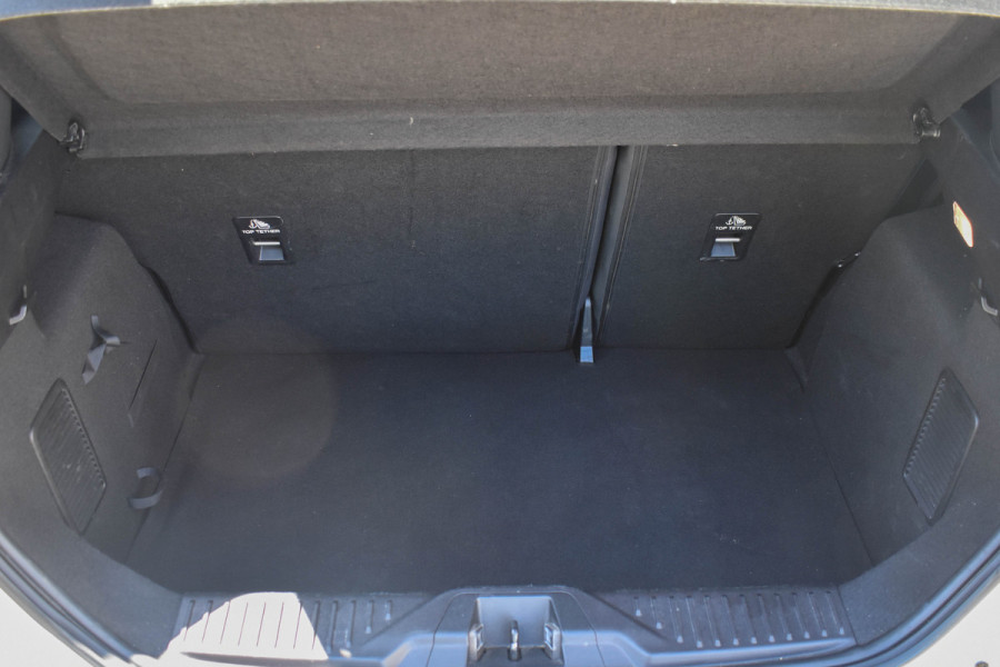 Ford Fiesta 1.5 EcoBoost ST-3 200 PK | Winter Pak. | Carplay | Recaro | LED | Camera