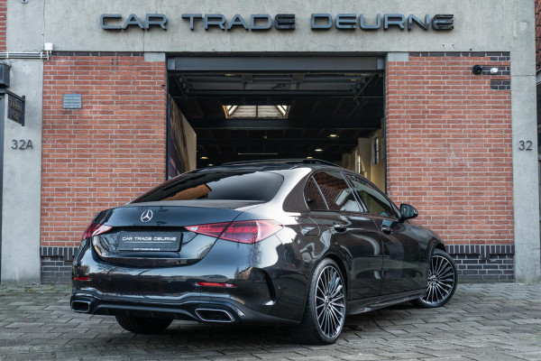Mercedes-Benz C-Klasse 180 AMG Pano / Leer / Camera