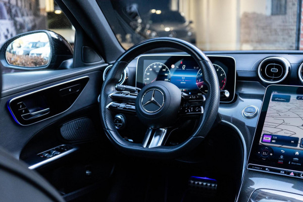 Mercedes-Benz C-Klasse 180 AMG Pano / Leer / Camera