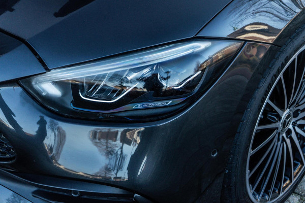 Mercedes-Benz C-Klasse 180 AMG Pano / Leer / Camera