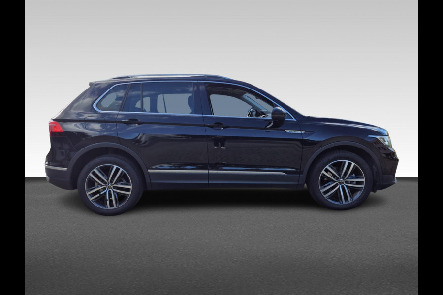 Volkswagen Tiguan 1.4 TSI eHybrid R-Line Business+ | panoramadak | IQ.Light | Virtual Cockpit |