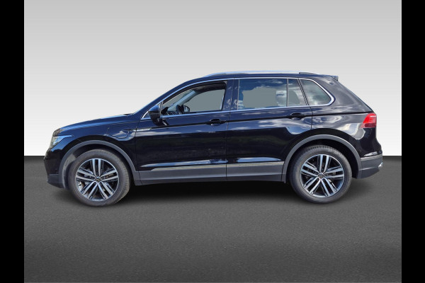 Volkswagen Tiguan 1.4 TSI eHybrid R-Line Business+ | panoramadak | IQ.Light | Virtual Cockpit |