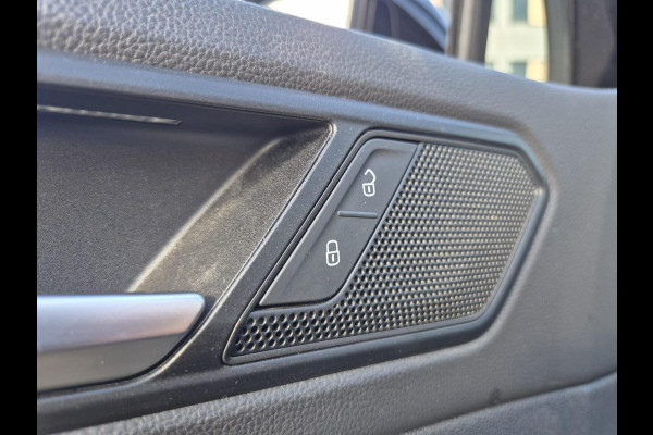 Volkswagen Tiguan 1.4 TSI eHybrid R-Line Business+ | panoramadak | IQ.Light | Virtual Cockpit |