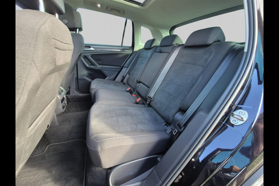Volkswagen Tiguan 1.4 TSI eHybrid R-Line Business+ | panoramadak | IQ.Light | Virtual Cockpit |
