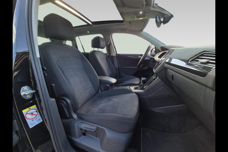 Volkswagen Tiguan 1.4 TSI eHybrid R-Line Business+ | panoramadak | IQ.Light | Virtual Cockpit |