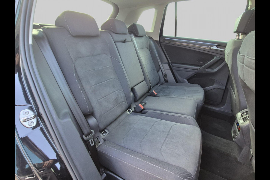 Volkswagen Tiguan 1.4 TSI eHybrid R-Line Business+ | panoramadak | IQ.Light | Virtual Cockpit |