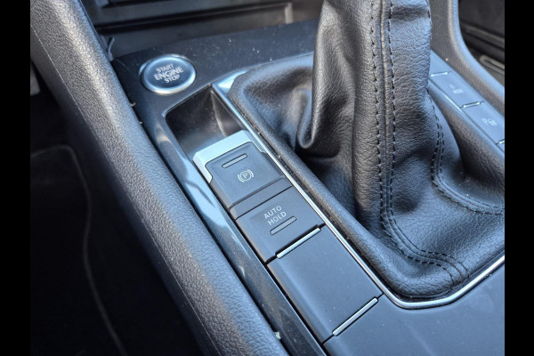 Volkswagen Tiguan 1.4 TSI eHybrid R-Line Business+ | panoramadak | IQ.Light | Virtual Cockpit |