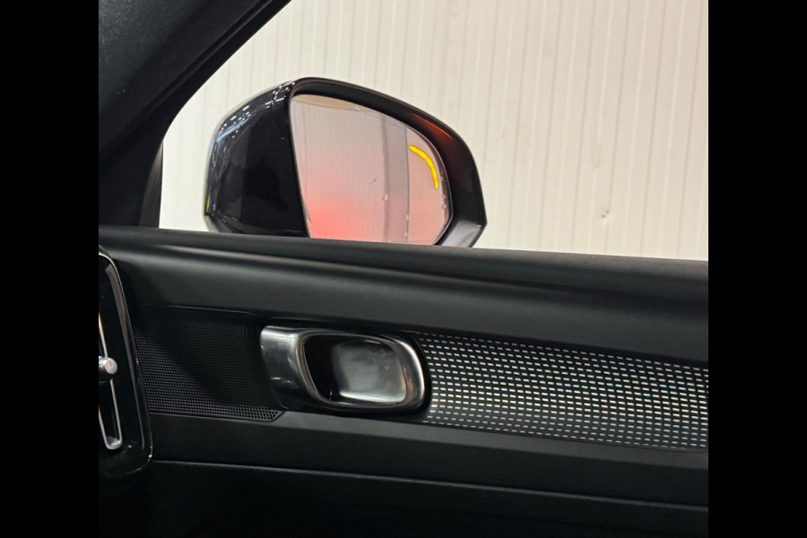 Volvo XC40 1.5 T3 Business Pro | PANO | NARDO GREY | CAMERA | LED