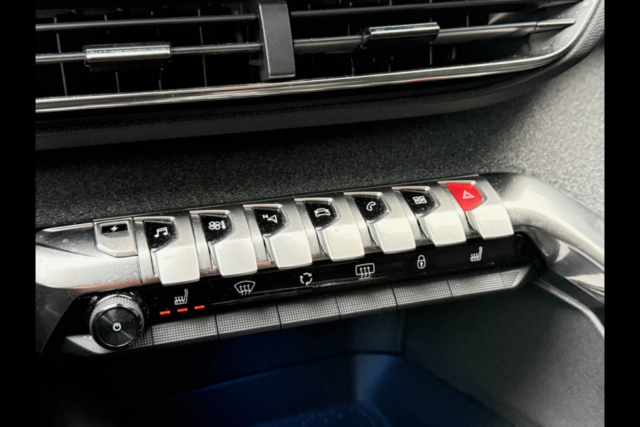 Peugeot 3008 BWJ 2022 | 1.6 HYbrid4 300PK Blue Allure | TREKHAAK | LEDER/STOF | CAMERA A | CLIMA | NAVI | CARPLAY | STOELVERW | PDC 2X |