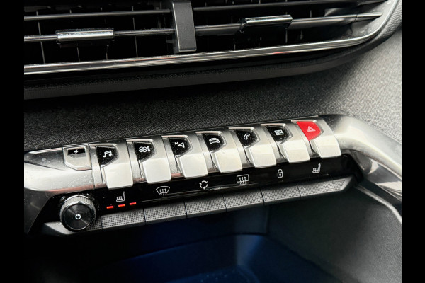 Peugeot 3008 BWJ 2022 | 1.6 HYbrid4 300PK Blue Allure | TREKHAAK | LEDER/STOF | CAMERA A | CLIMA | NAVI | CARPLAY | STOELVERW | PDC 2X |