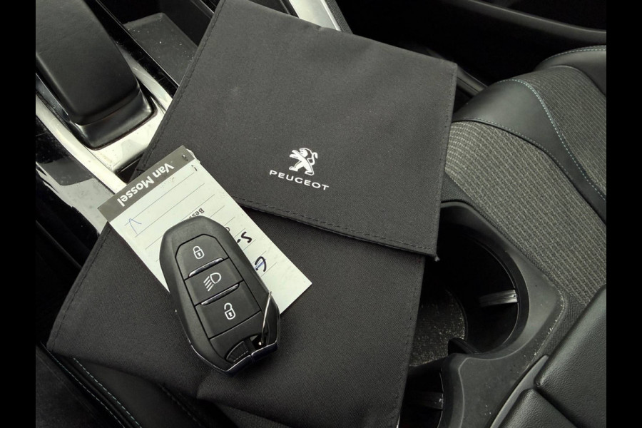 Peugeot 3008 BWJ 2022 | 1.6 HYbrid4 300PK Blue Allure | TREKHAAK | LEDER/STOF | CAMERA A | CLIMA | NAVI | CARPLAY | STOELVERW | PDC 2X |