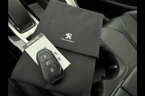 Peugeot 3008 BWJ 2022 | 1.6 HYbrid4 300PK Blue Allure | TREKHAAK | LEDER/STOF | CAMERA A | CLIMA | NAVI | CARPLAY | STOELVERW | PDC 2X |