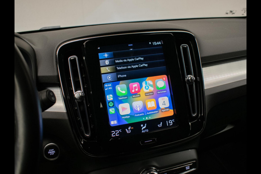 Volvo XC40 1.5 T4 Recharge Inscription Expression (APPLE CARPLAY,NAVI,LED,HARMAN/KARDON,SPORTSTOELEN,TREKHAAK,360 VIEW,CAMERA,PDC)