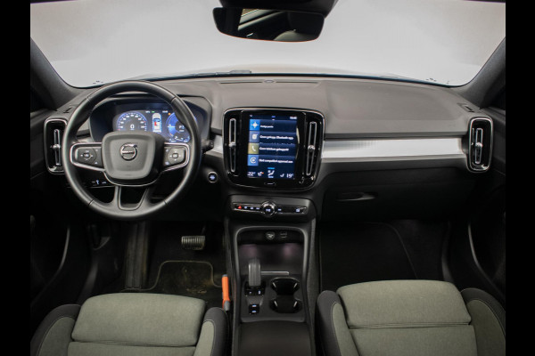 Volvo XC40 1.5 T4 Recharge Inscription Expression (APPLE CARPLAY,NAVI,LED,HARMAN/KARDON,SPORTSTOELEN,TREKHAAK,360 VIEW,CAMERA,PDC)